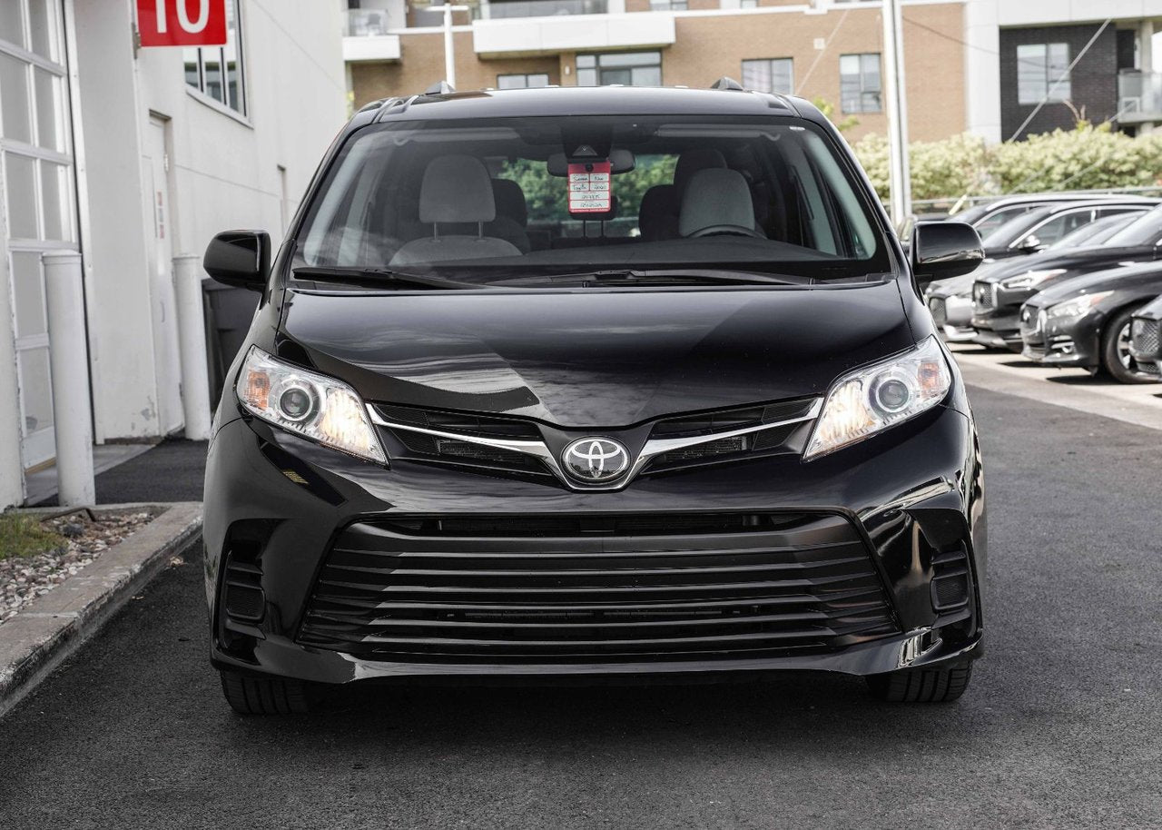 2020 Toyota Sienna LE AWD