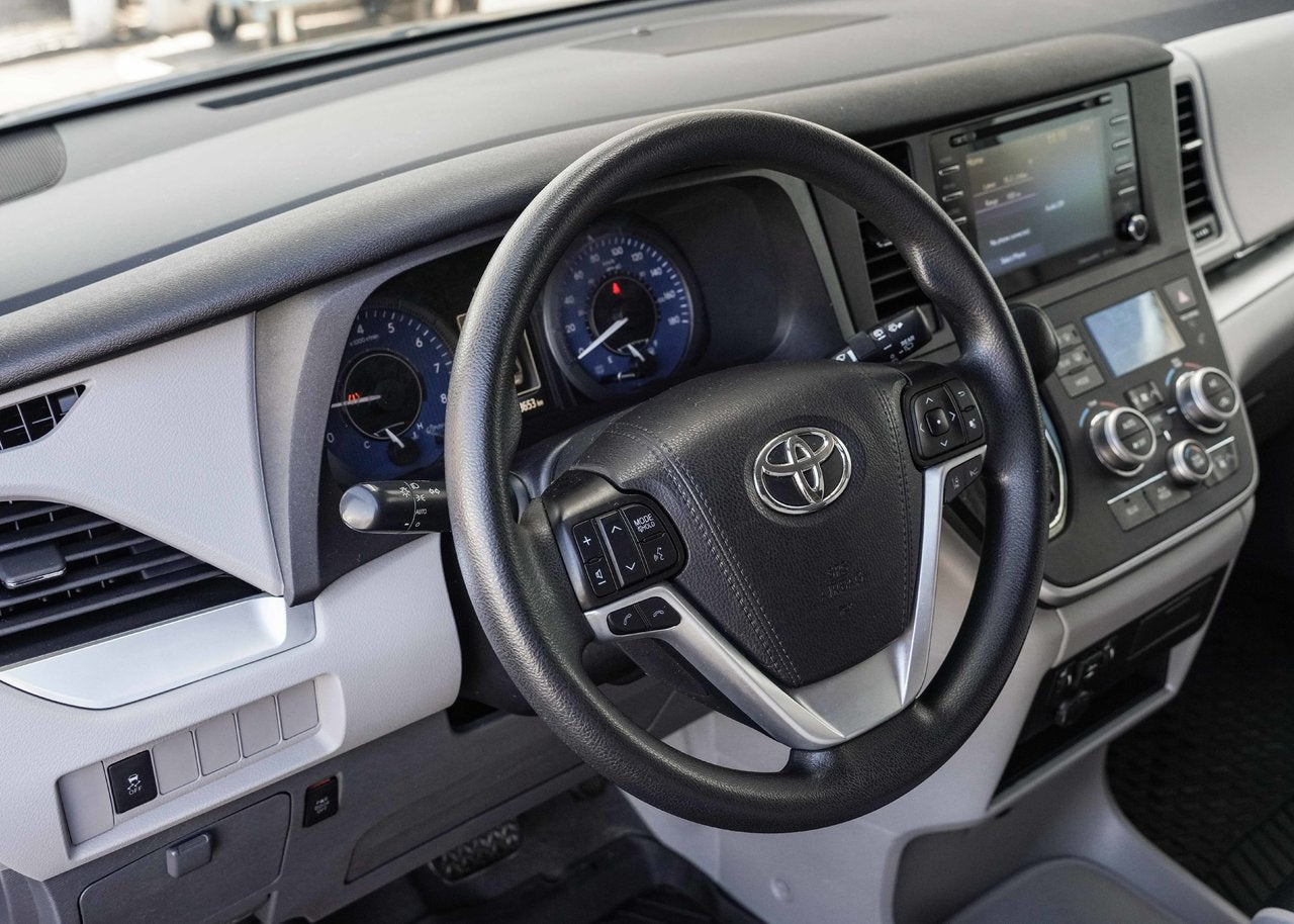 2020 Toyota Sienna LE AWD