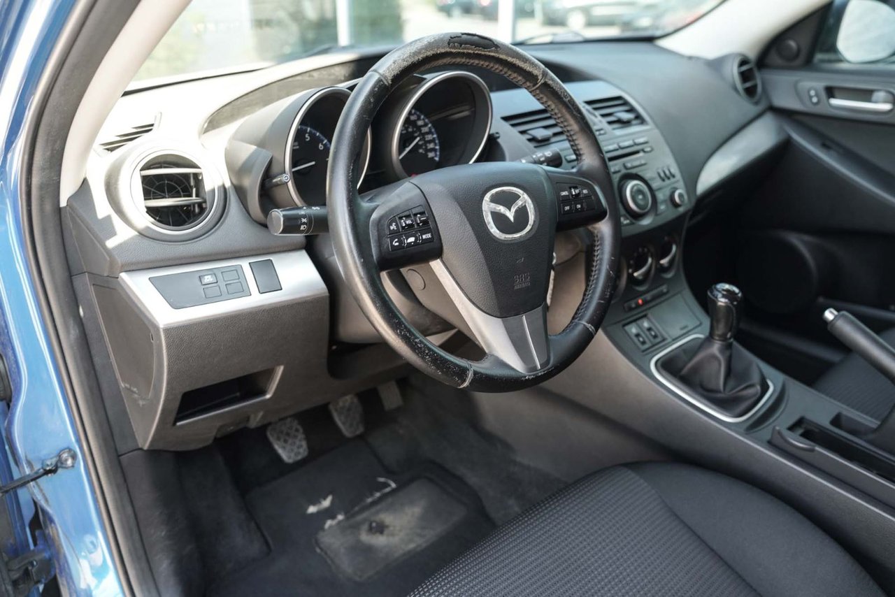 2012 Mazda Mazda3 GS-SKY