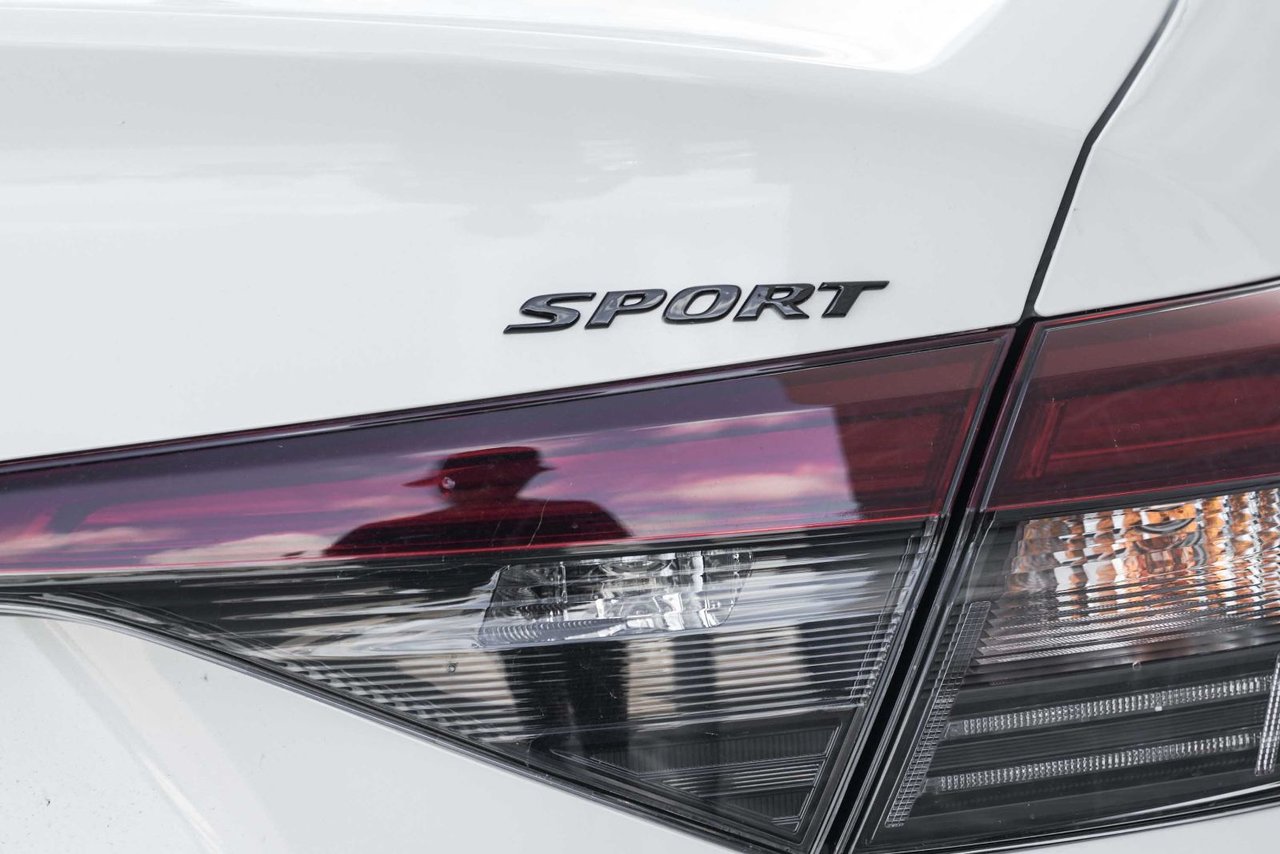 2026 Honda Civic SPORT; TOIT ANGLES MORT SIEGES CHUAFFANT MAGS