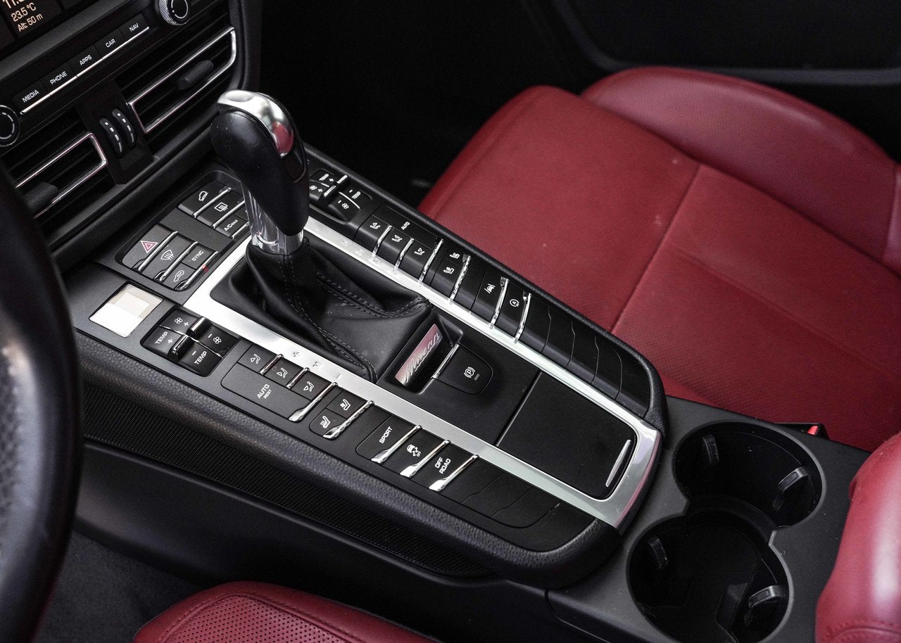 2019 Porsche Macan **S AWD**