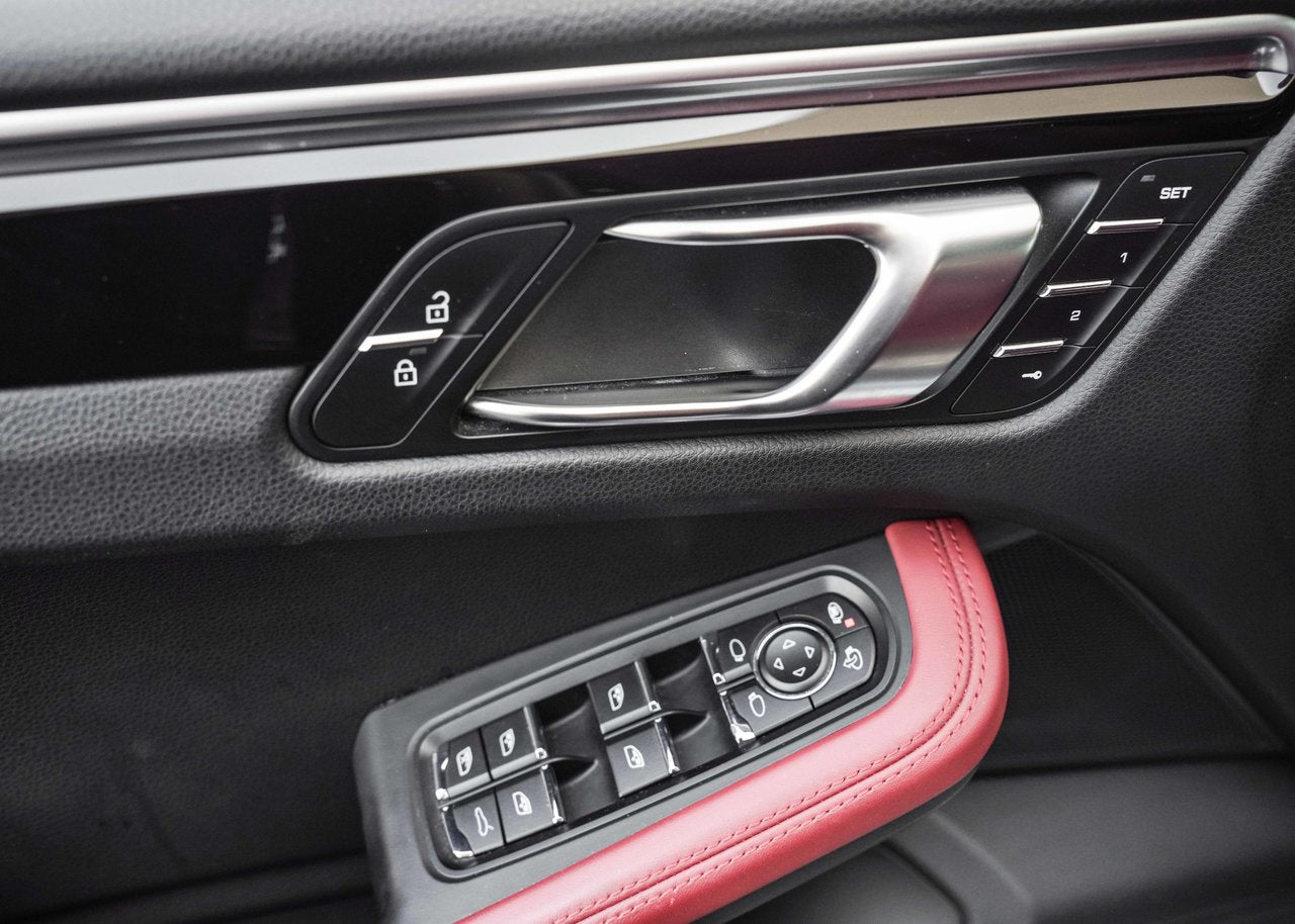 2019 Porsche Macan **S AWD**