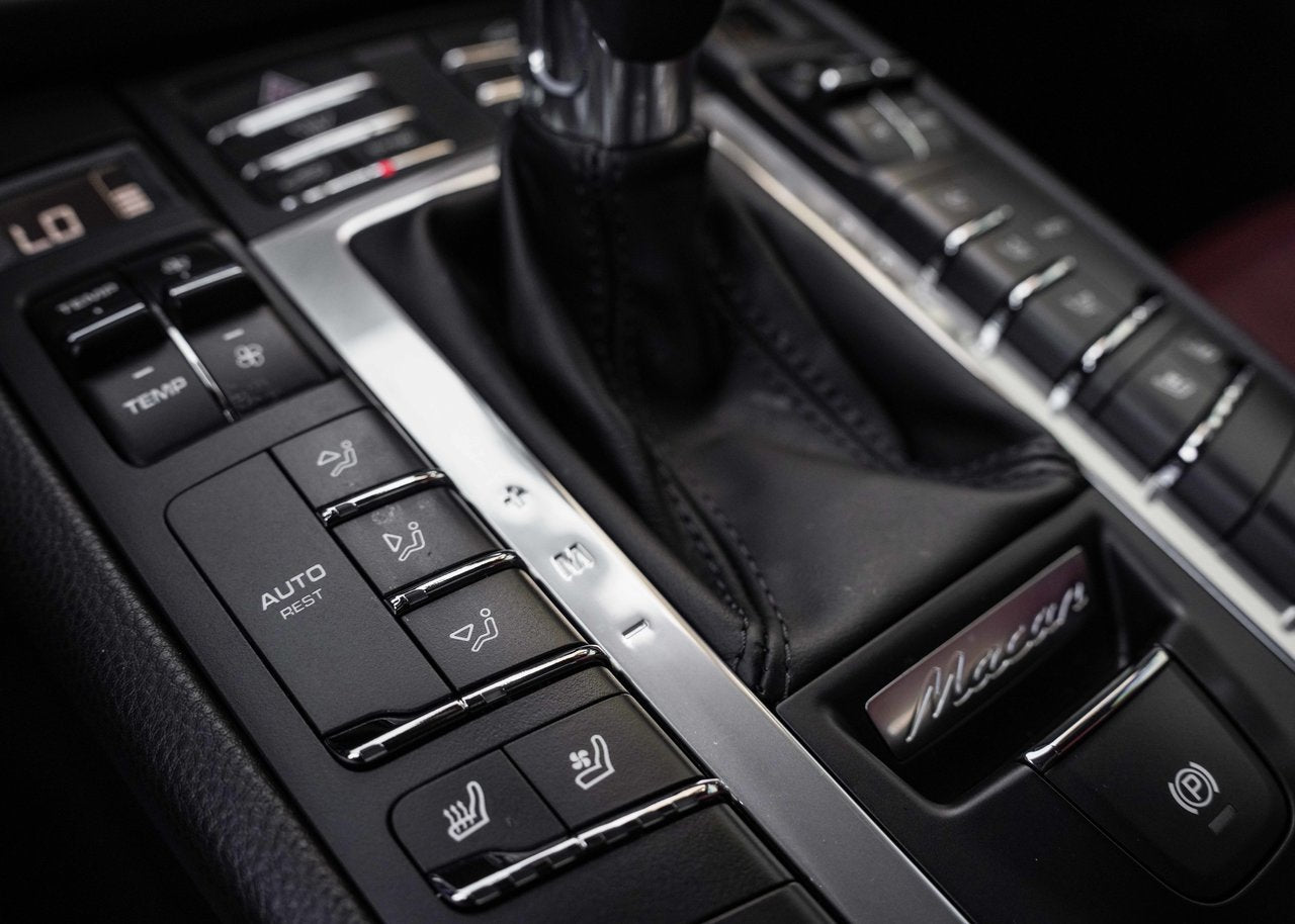 2019 Porsche Macan **S AWD**