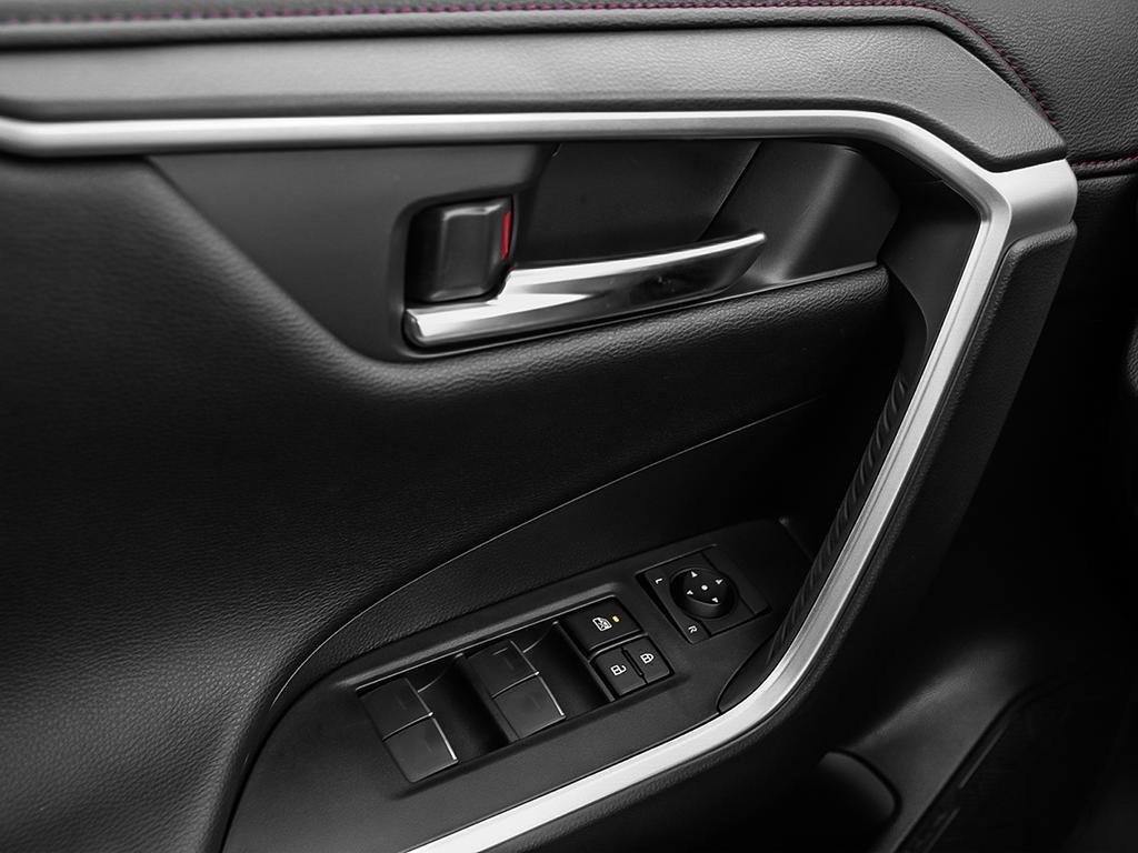 2025 Toyota RAV4 PLUG-IN HYBRID XSE TECHNOLOGY PACKAGE