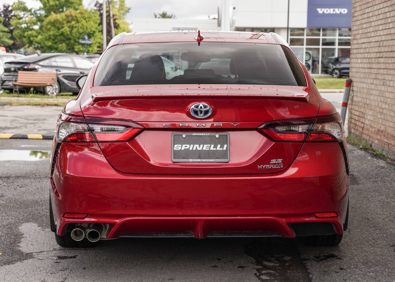 2023 Toyota Camry SE HYBRID