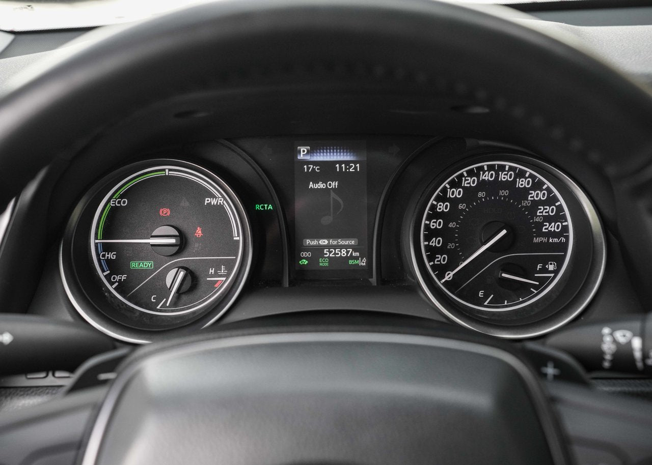 2023 Toyota Camry SE HYBRID