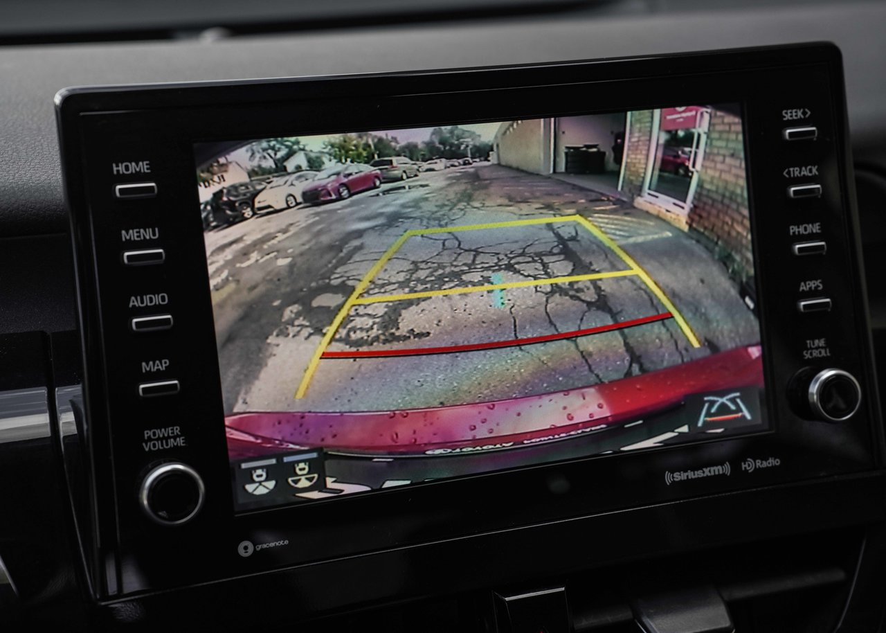 2023 Toyota Camry SE HYBRID