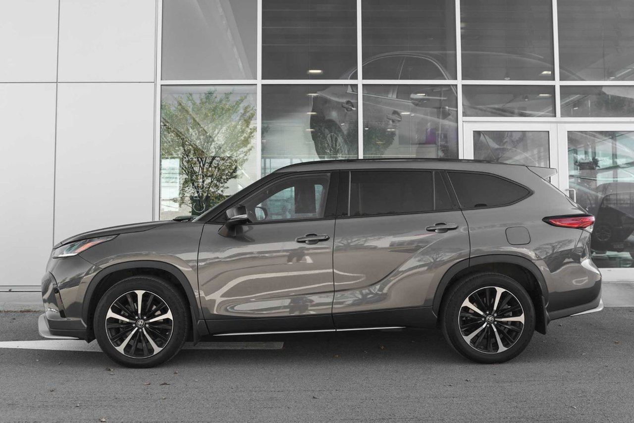 2022 Toyota Highlander XSE TOIT MAGS CUIR ROUGE CARPLAY