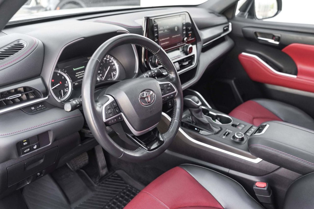 2022 Toyota Highlander XSE TOIT MAGS CUIR ROUGE CARPLAY