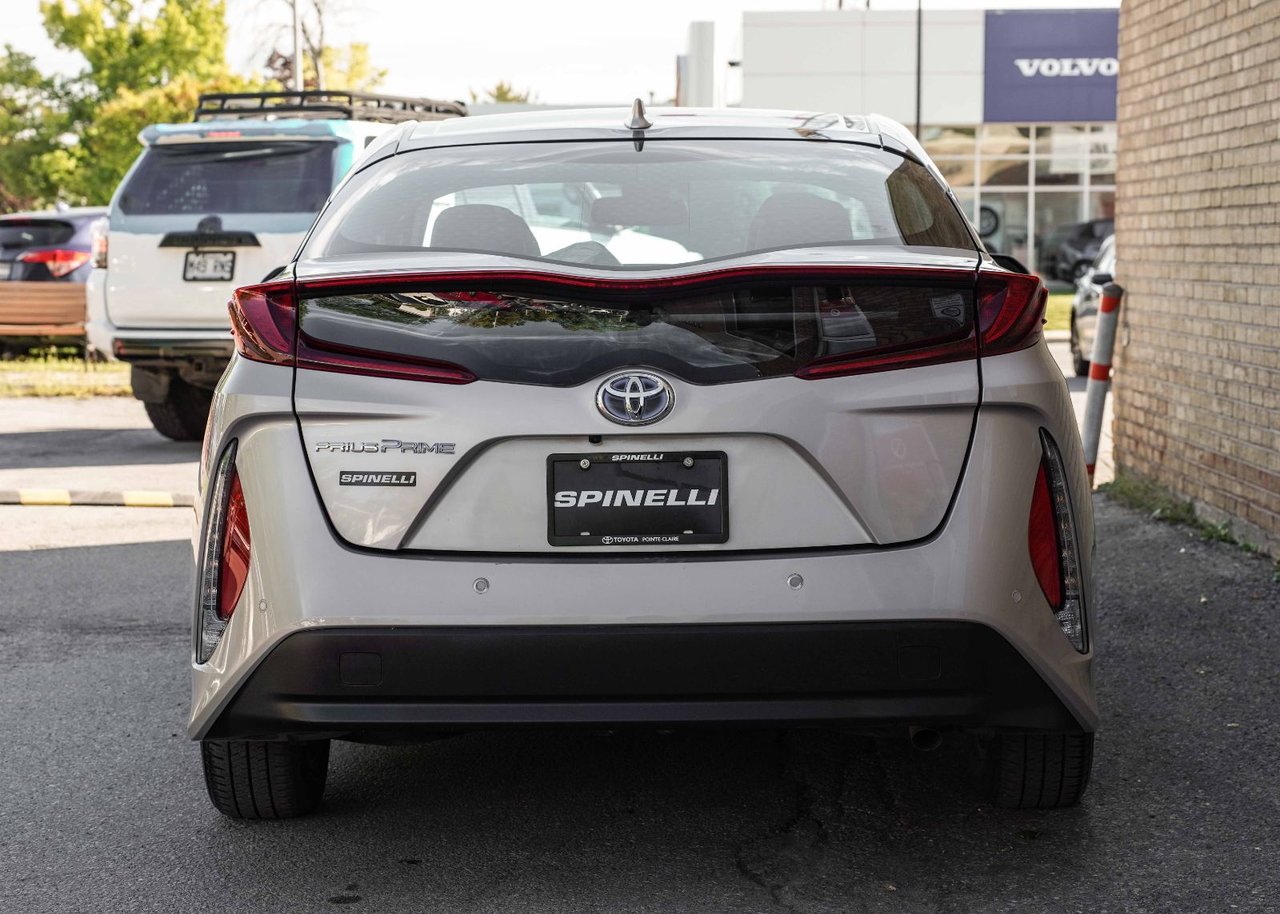2022 Toyota PRIUS PRIME Upgrade TECH