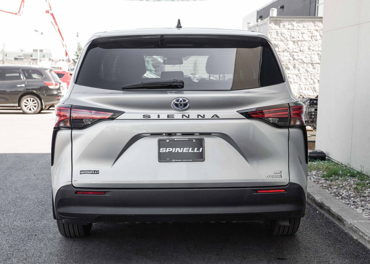 2021 Toyota Sienna LE FWD