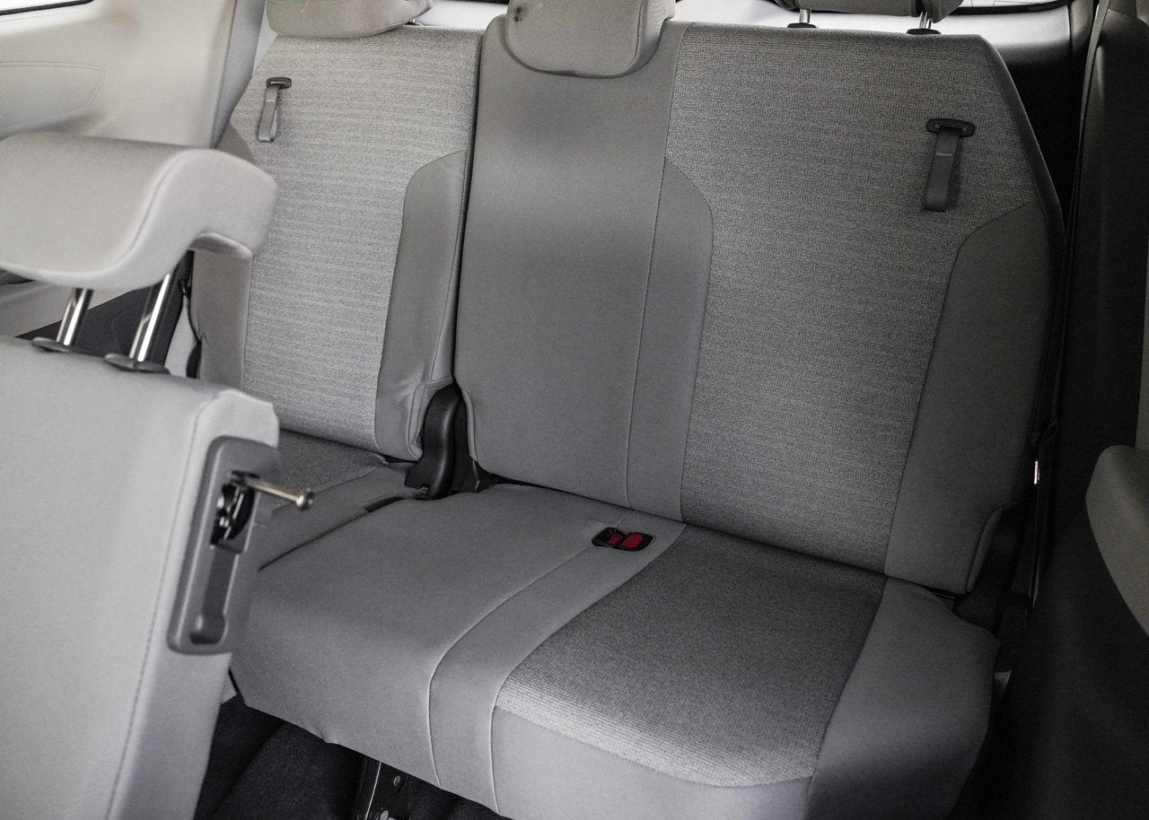 2021 Toyota Sienna LE FWD