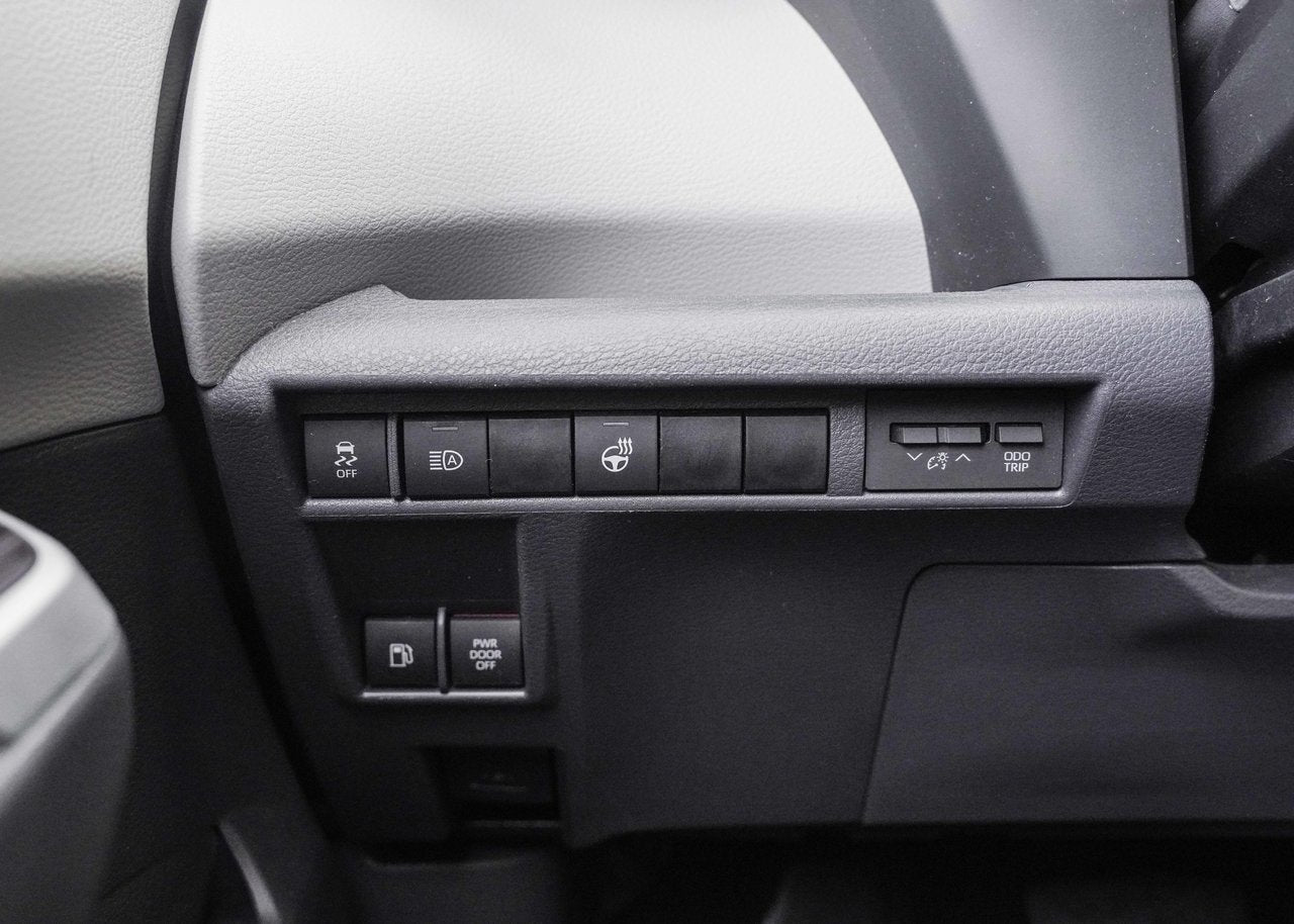 2021 Toyota Sienna LE FWD