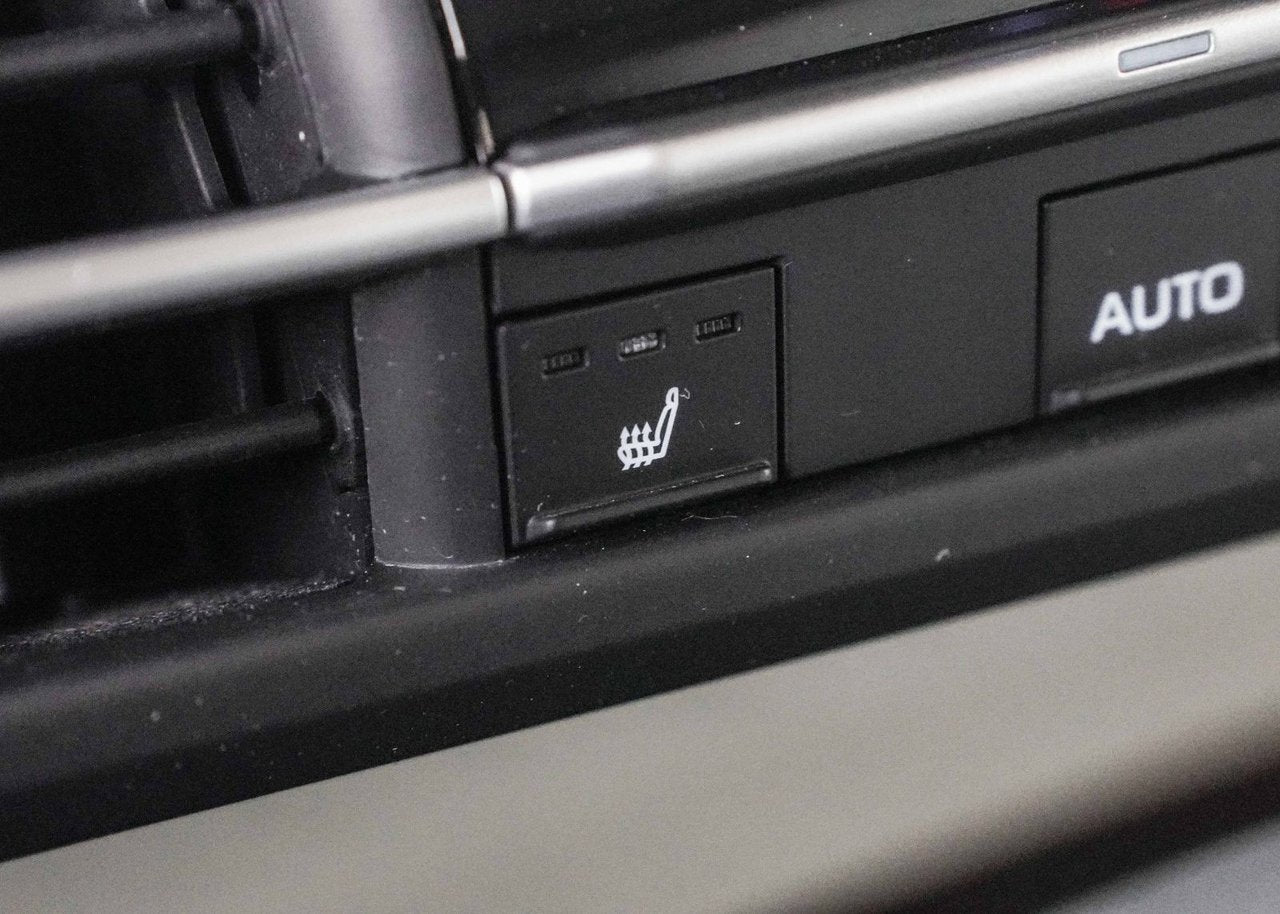 2021 Toyota Sienna LE FWD