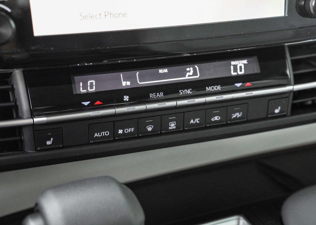 2021 Toyota Sienna LE FWD