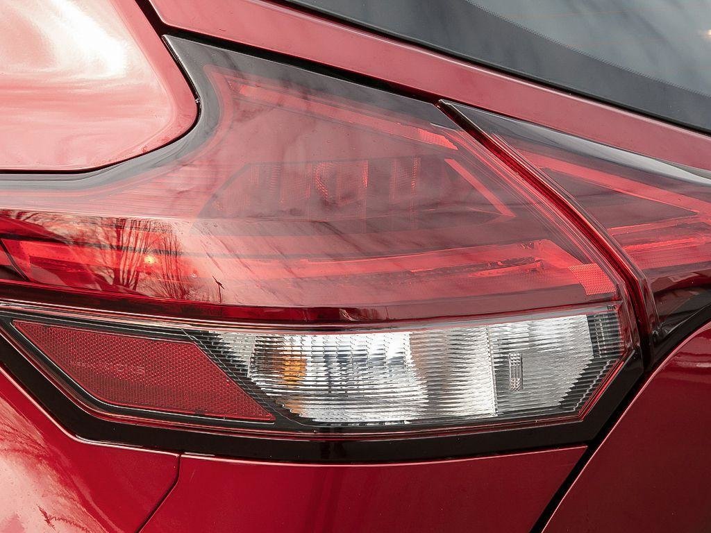 2025 Nissan Kicks Play SV