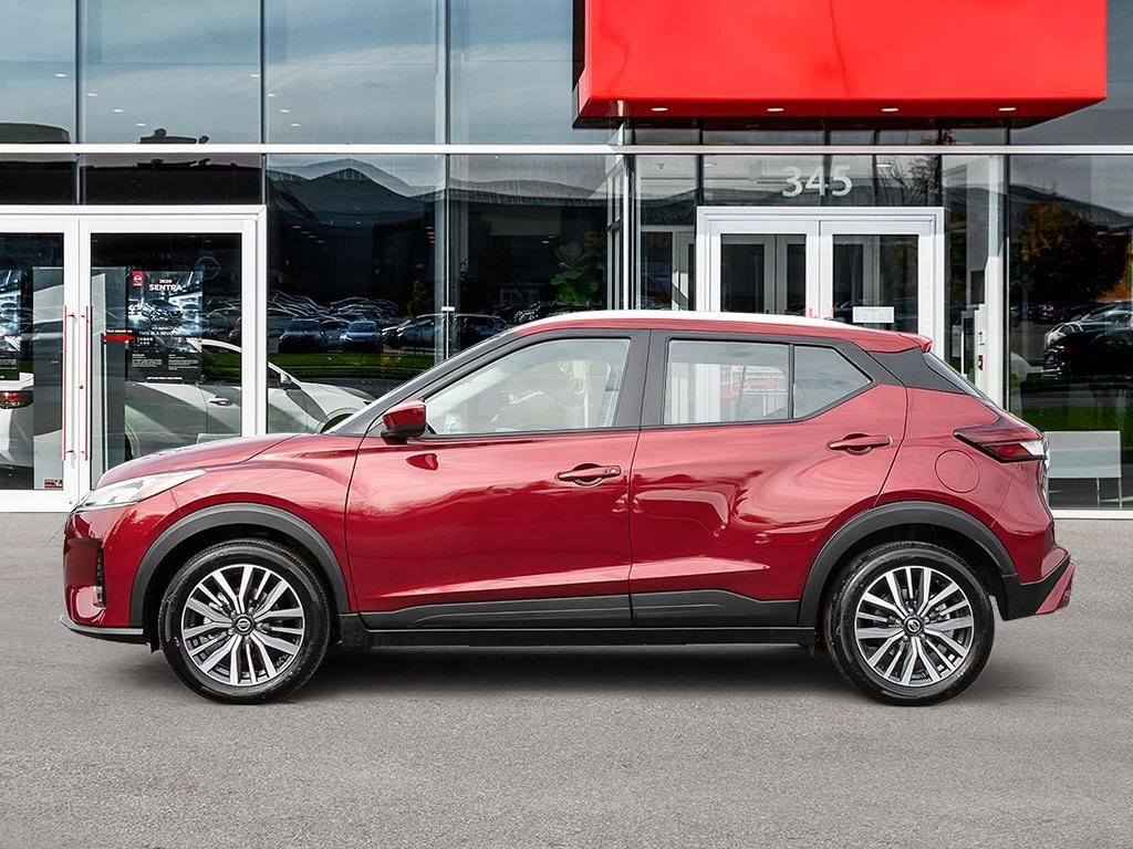 2025 Nissan Kicks Play SV