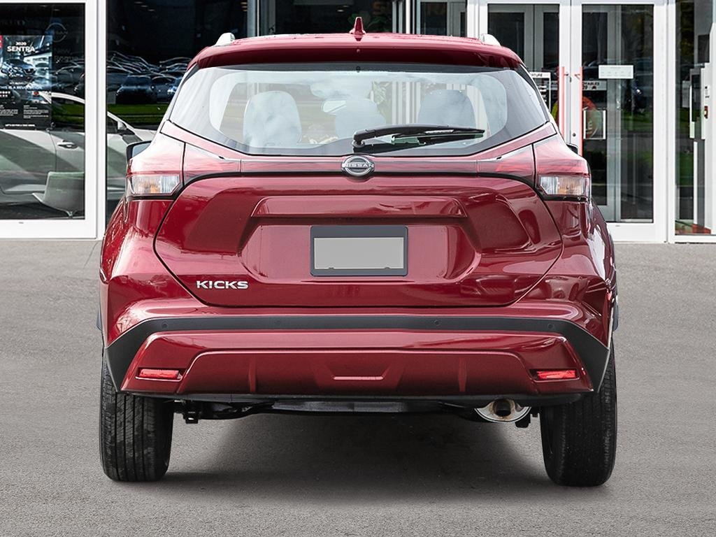 2025 Nissan Kicks Play SV