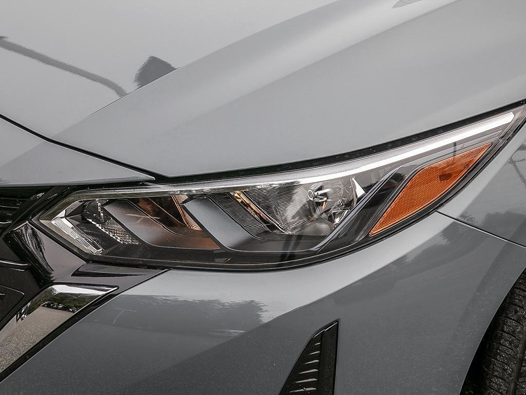 2025 Nissan Sentra SV MOONROOF