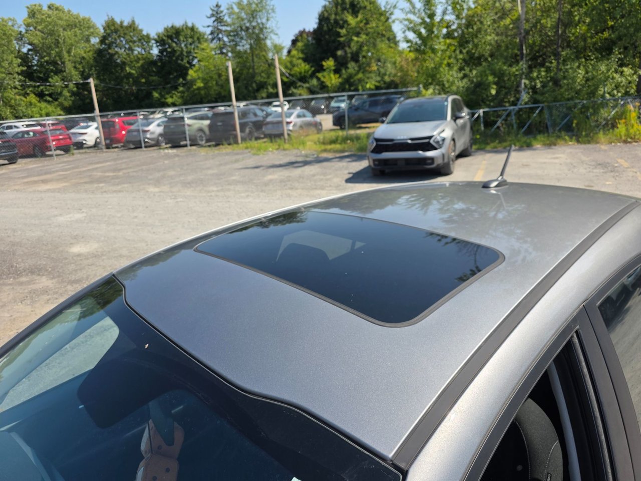 2022 Kia Rio 5-door LX +