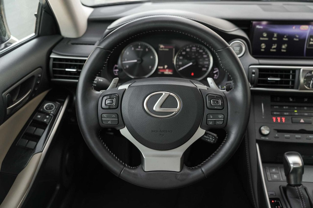 2019 Lexus IS 300 LUXURY BAS KM AWD NAVI TOIT