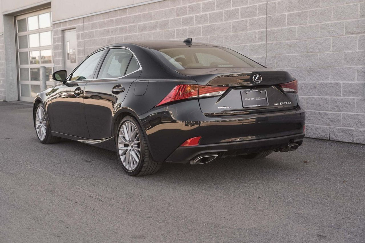 2019 Lexus IS 300 LUXURY BAS KM AWD NAVI TOIT