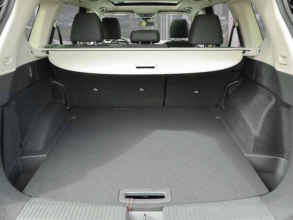 2026 Nissan Rogue SV Moonroof