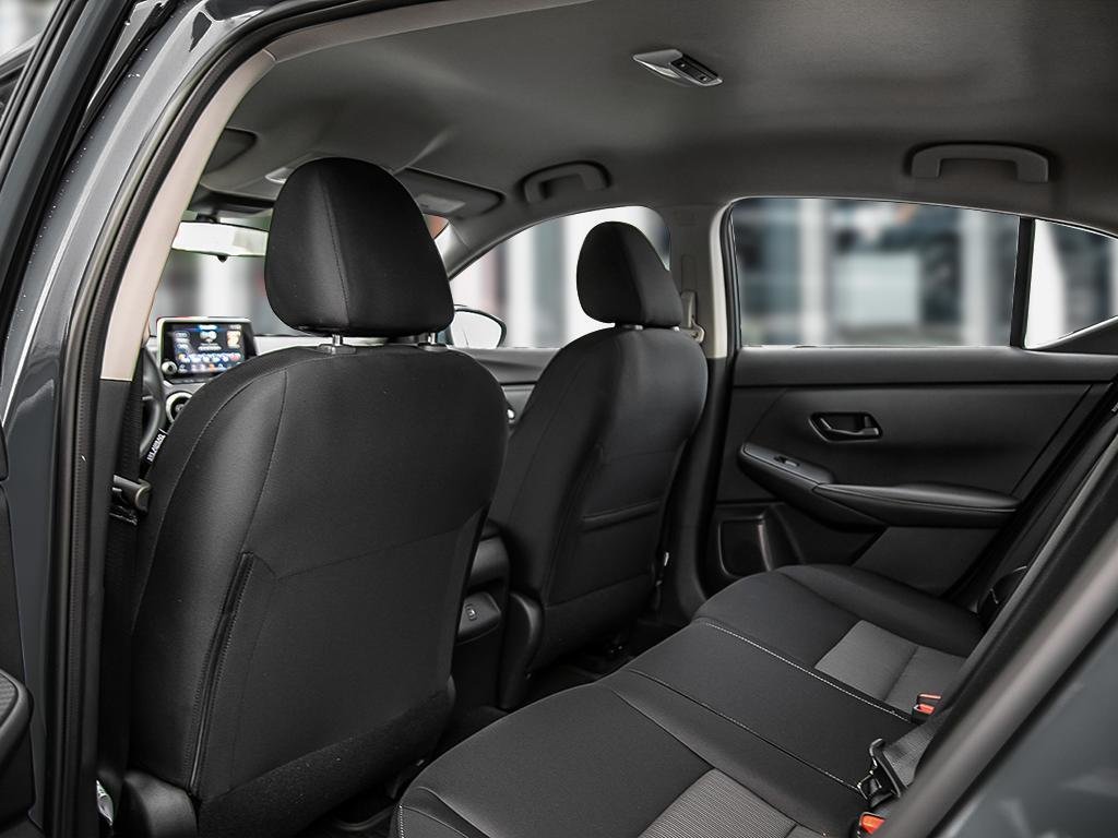 2025 Nissan Sentra SV MOONROOF