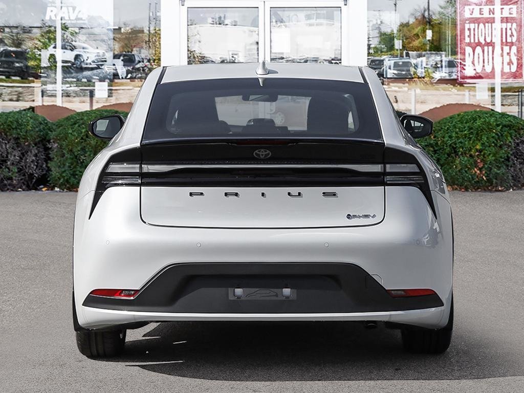 2026 Toyota Prius Plug-in Hybrid SE