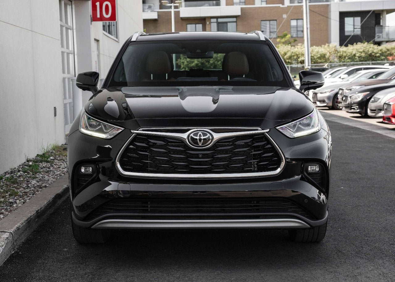 2024 Toyota Highlander LIMITED PLATINUM