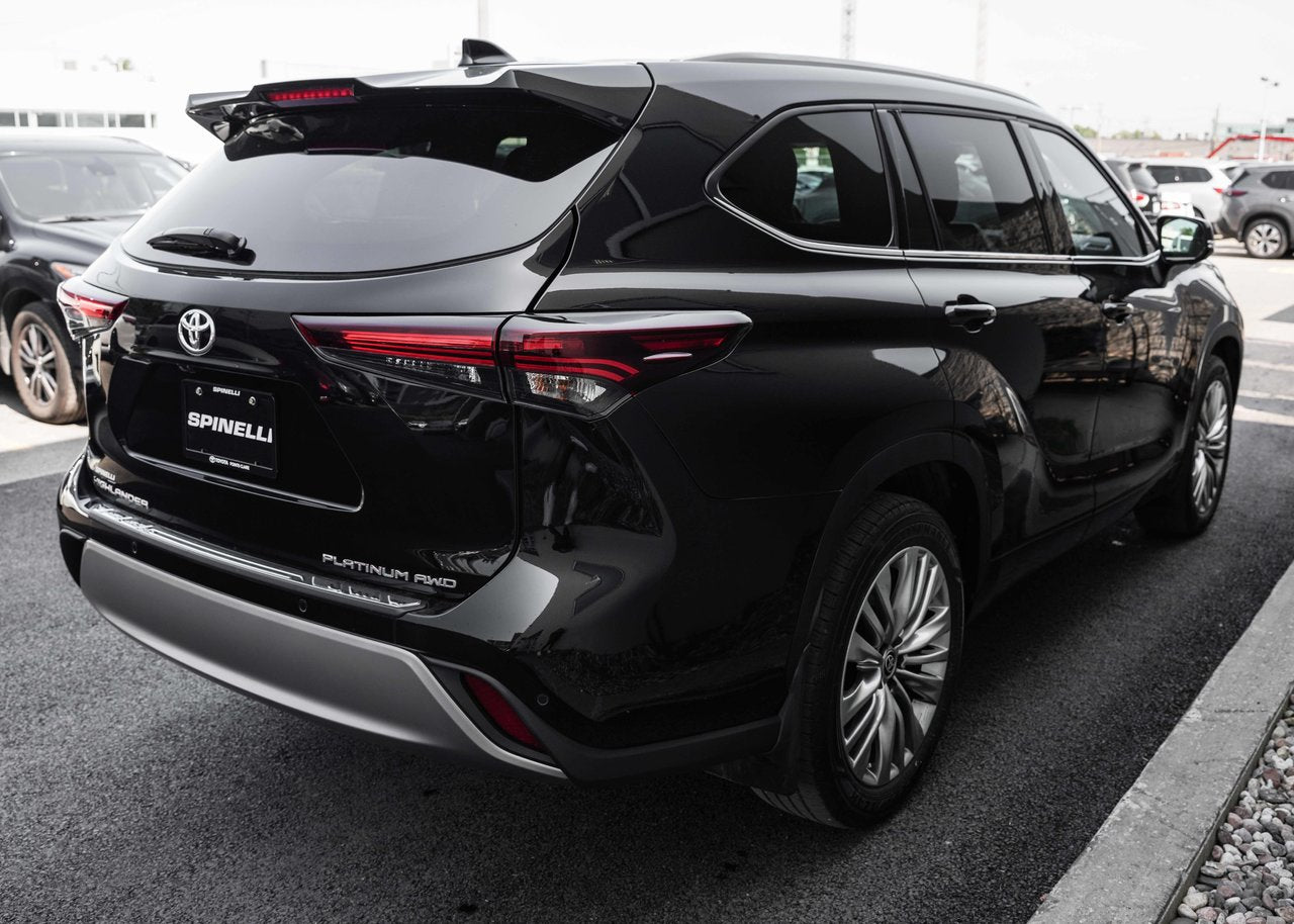 2024 Toyota Highlander LIMITED PLATINUM