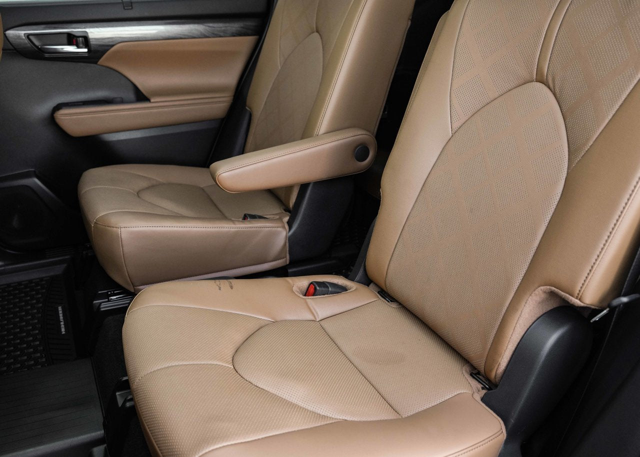 2024 Toyota Highlander LIMITED PLATINUM