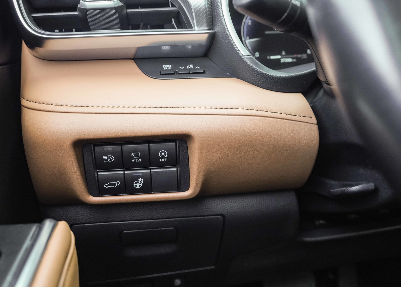 2024 Toyota Highlander LIMITED PLATINUM