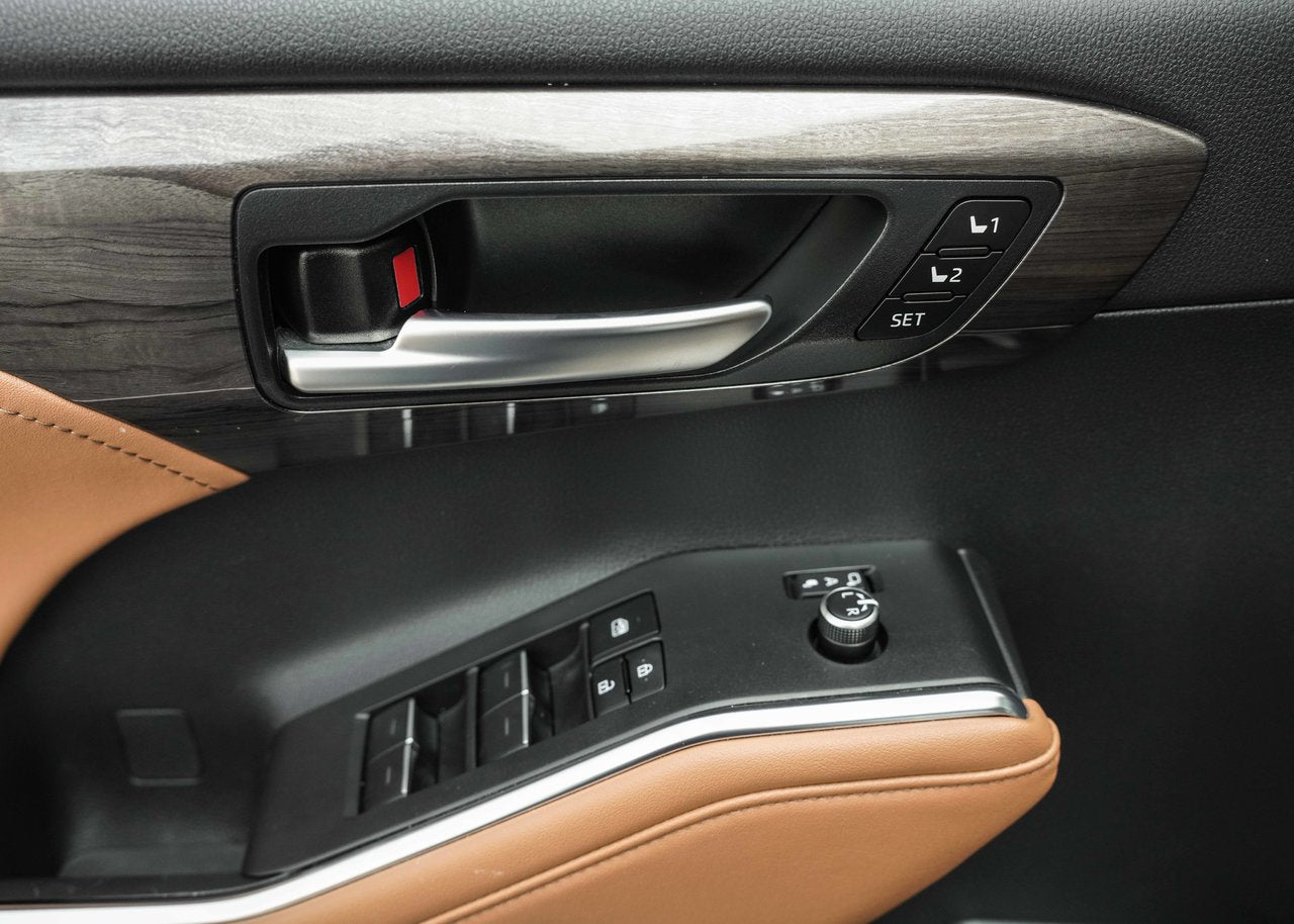 2024 Toyota Highlander LIMITED PLATINUM