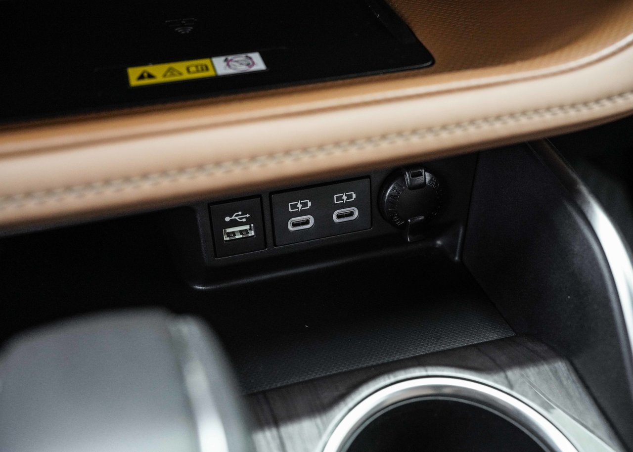 2024 Toyota Highlander LIMITED PLATINUM