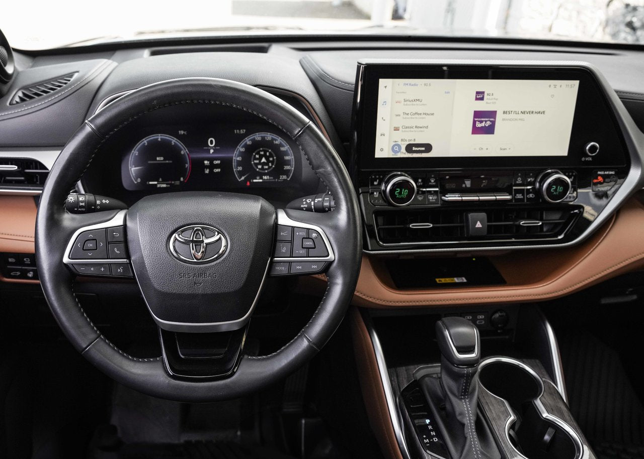 2024 Toyota Highlander LIMITED PLATINUM
