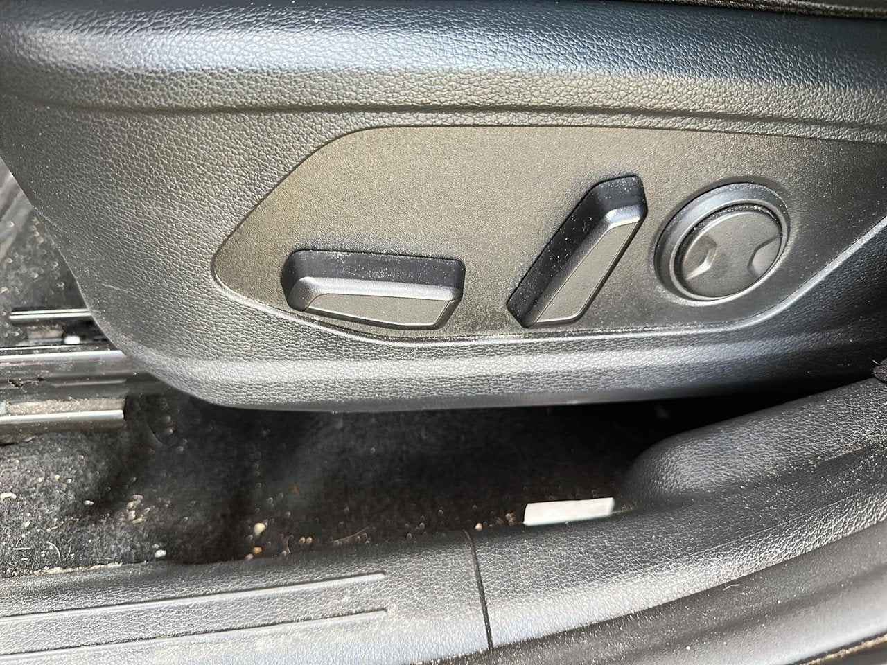 2023 Kia Sportage Ex Premium Red Interior