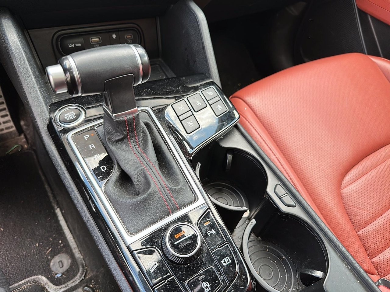 2023 Kia Sportage Ex Premium Red Interior