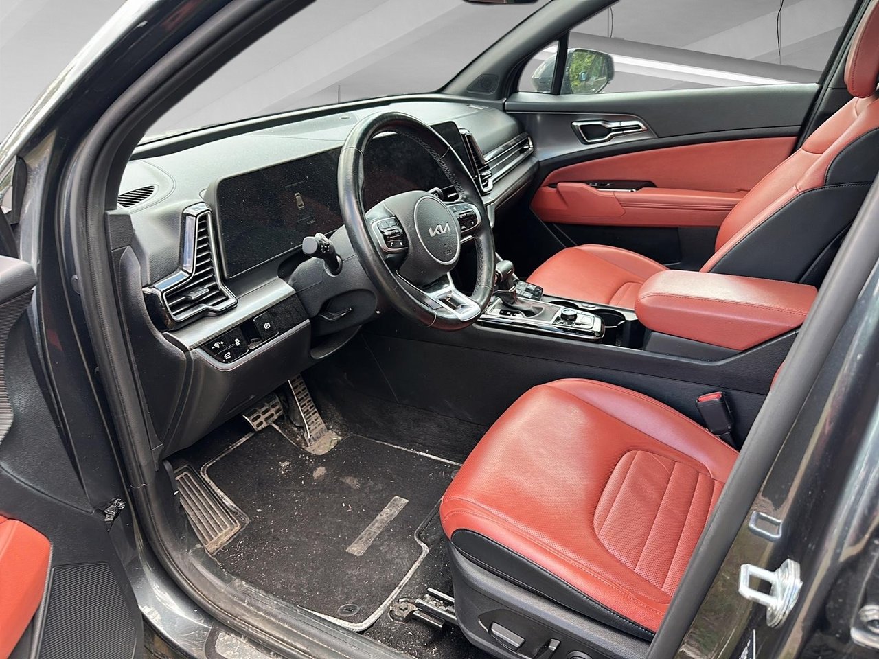 2023 Kia Sportage Ex Premium Red Interior