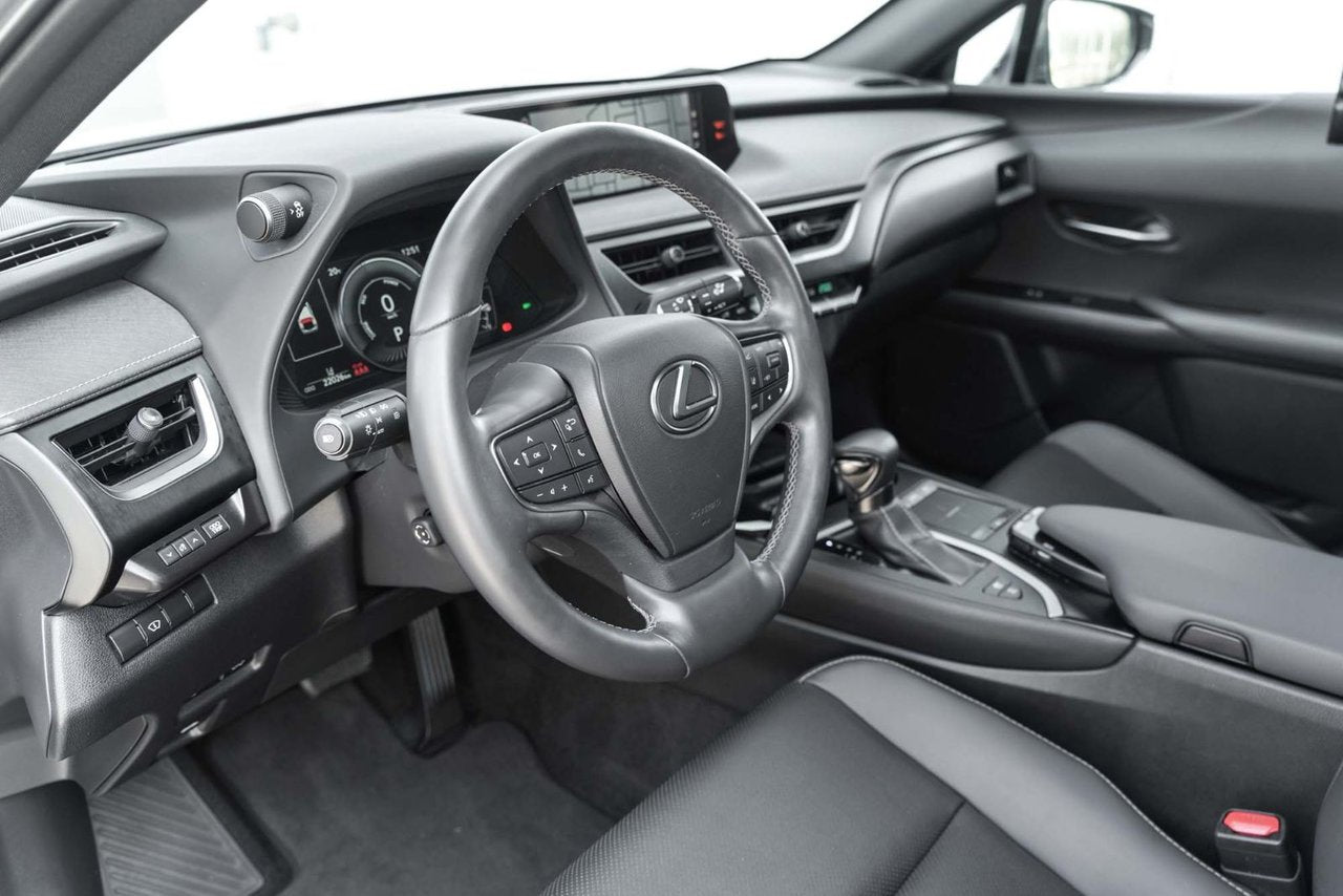 2021 Lexus UX 250h LUXURY BAS KM TOIT MAGS HUD SENSORS