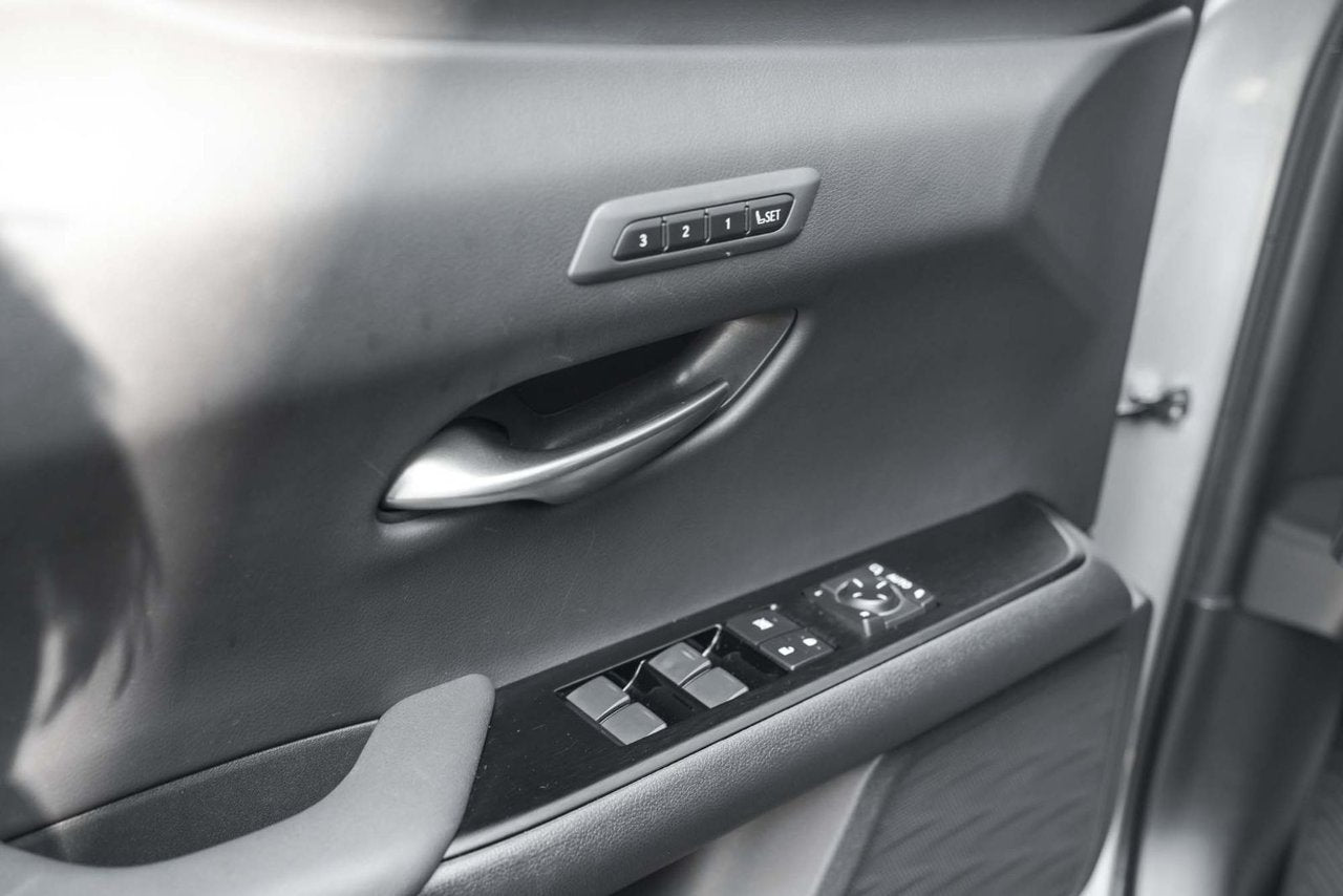 2021 Lexus UX 250h LUXURY BAS KM TOIT MAGS HUD SENSORS