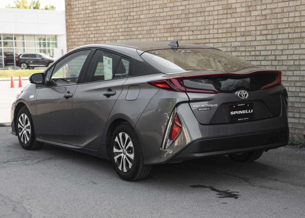 2022 Toyota PRIUS PRIME BASE