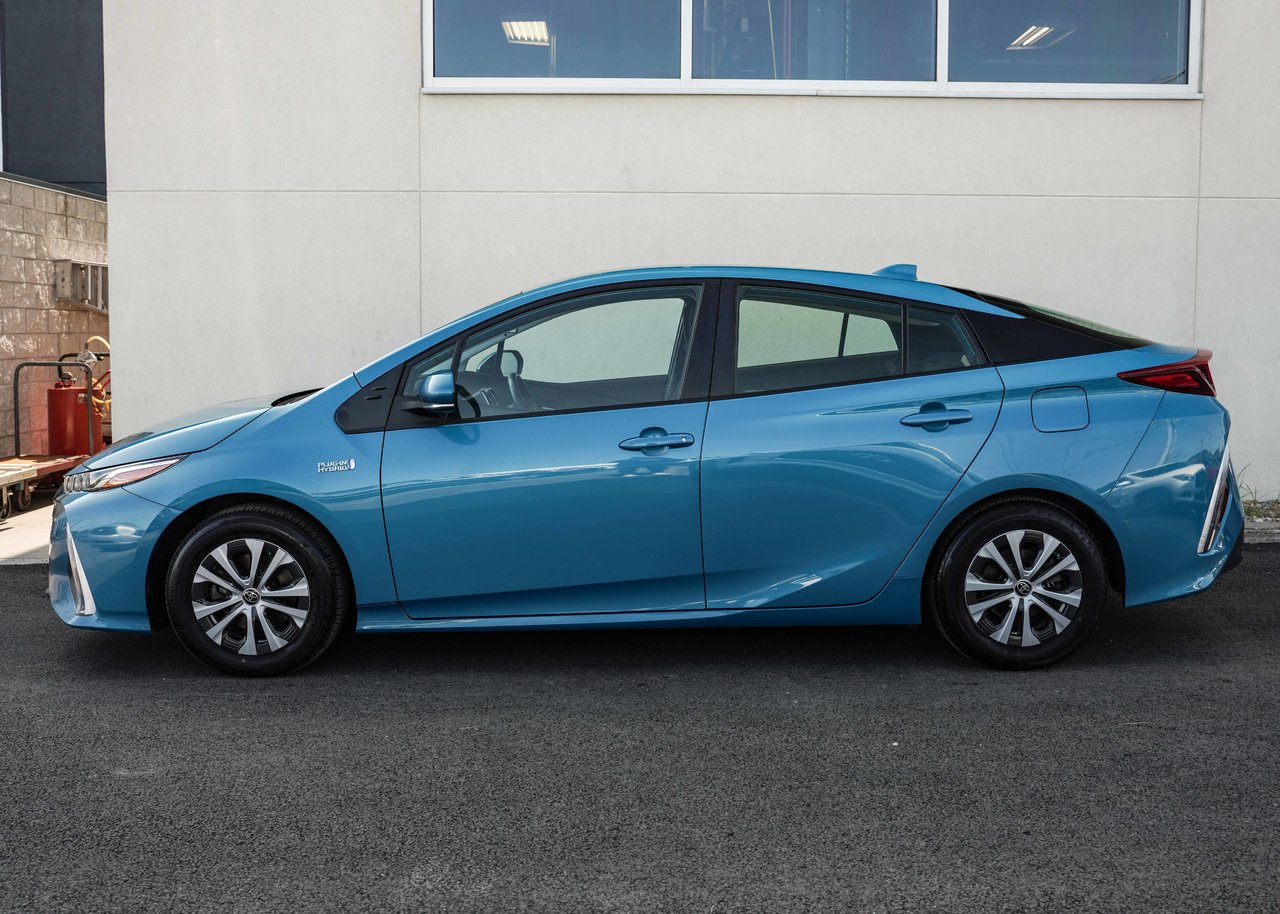 2021 Toyota PRIUS PRIME HYBRID BRANCHABLE
