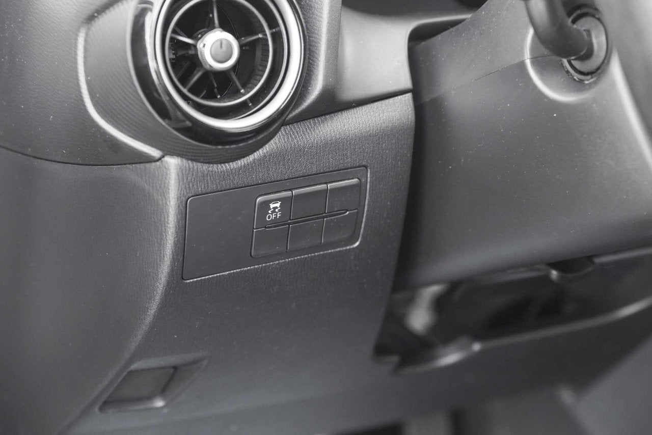 2020 Toyota Yaris Hatchback XLE