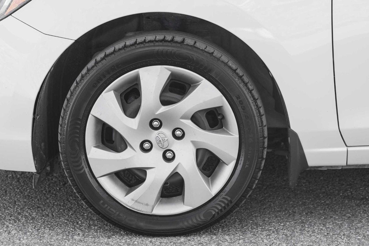 2020 Toyota Yaris Hatchback XLE