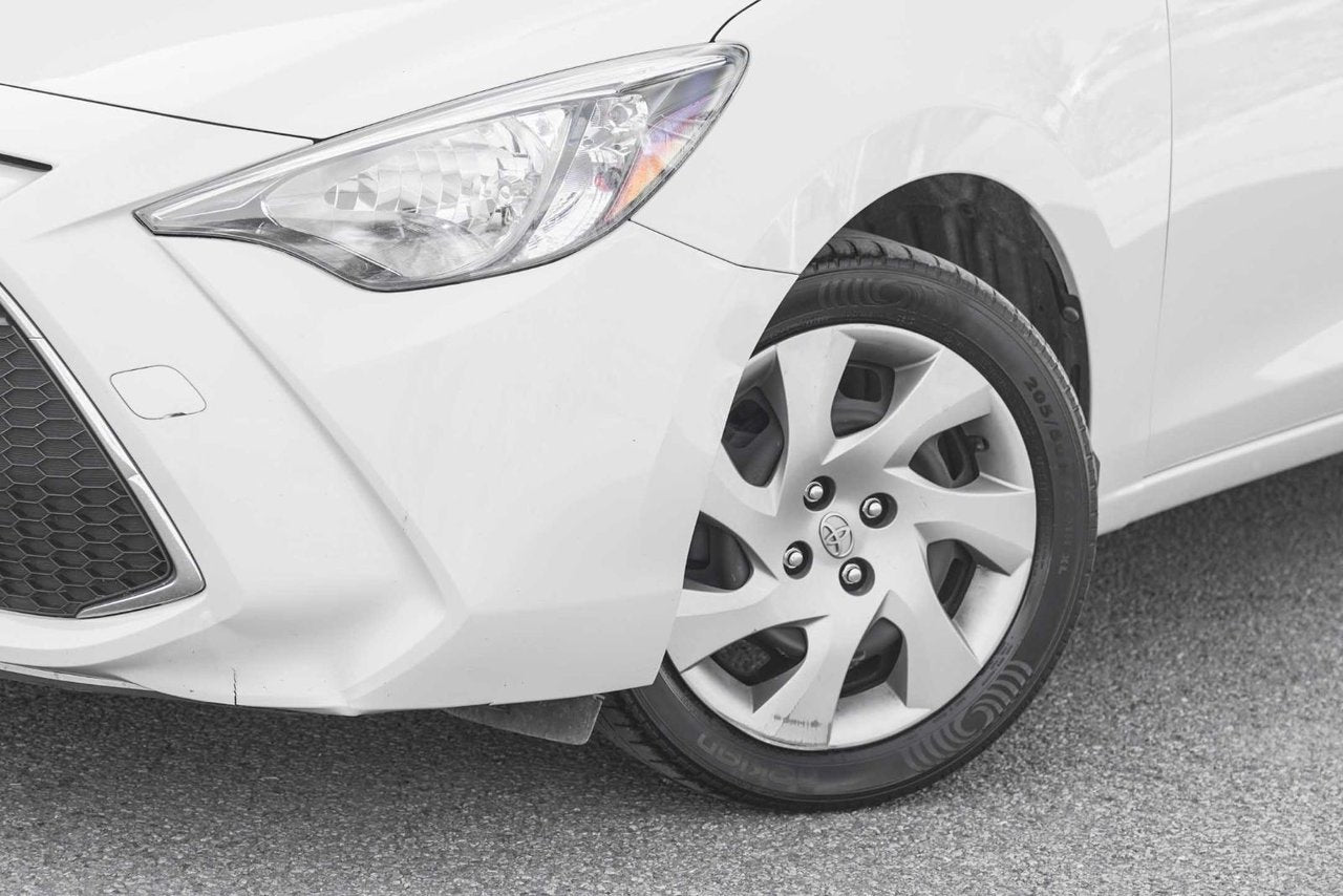 2020 Toyota Yaris Hatchback XLE