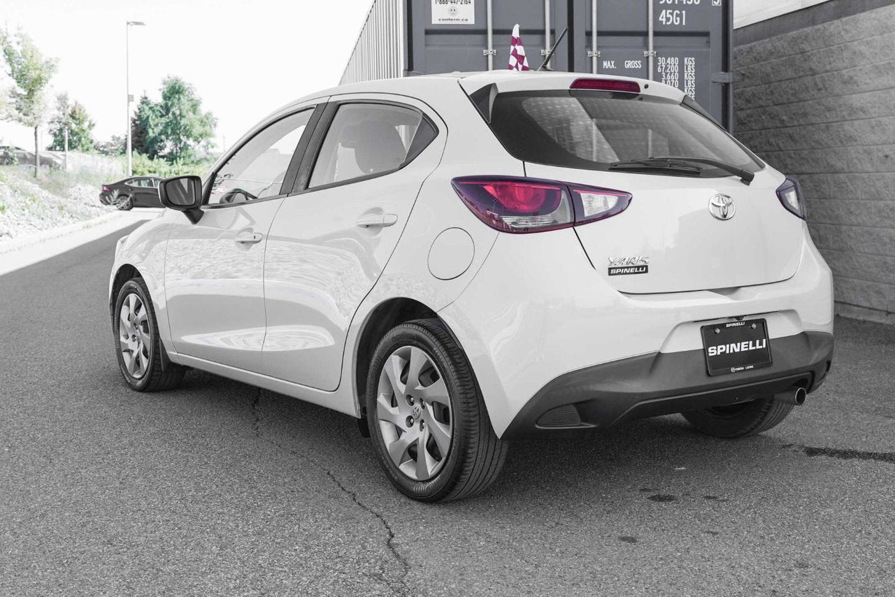 2020 Toyota Yaris Hatchback XLE