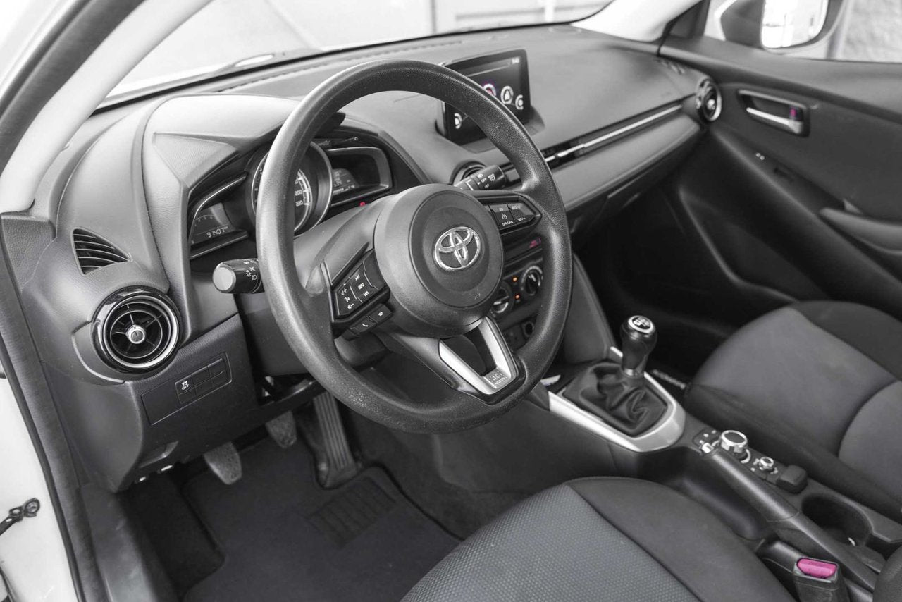 2020 Toyota Yaris Hatchback XLE