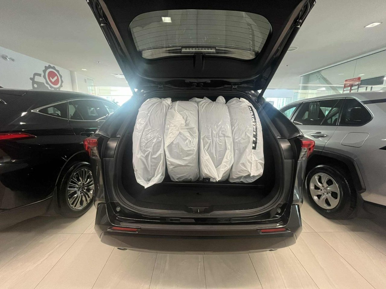 2024 Toyota RAV4 Prime XSE  PRIME AWD