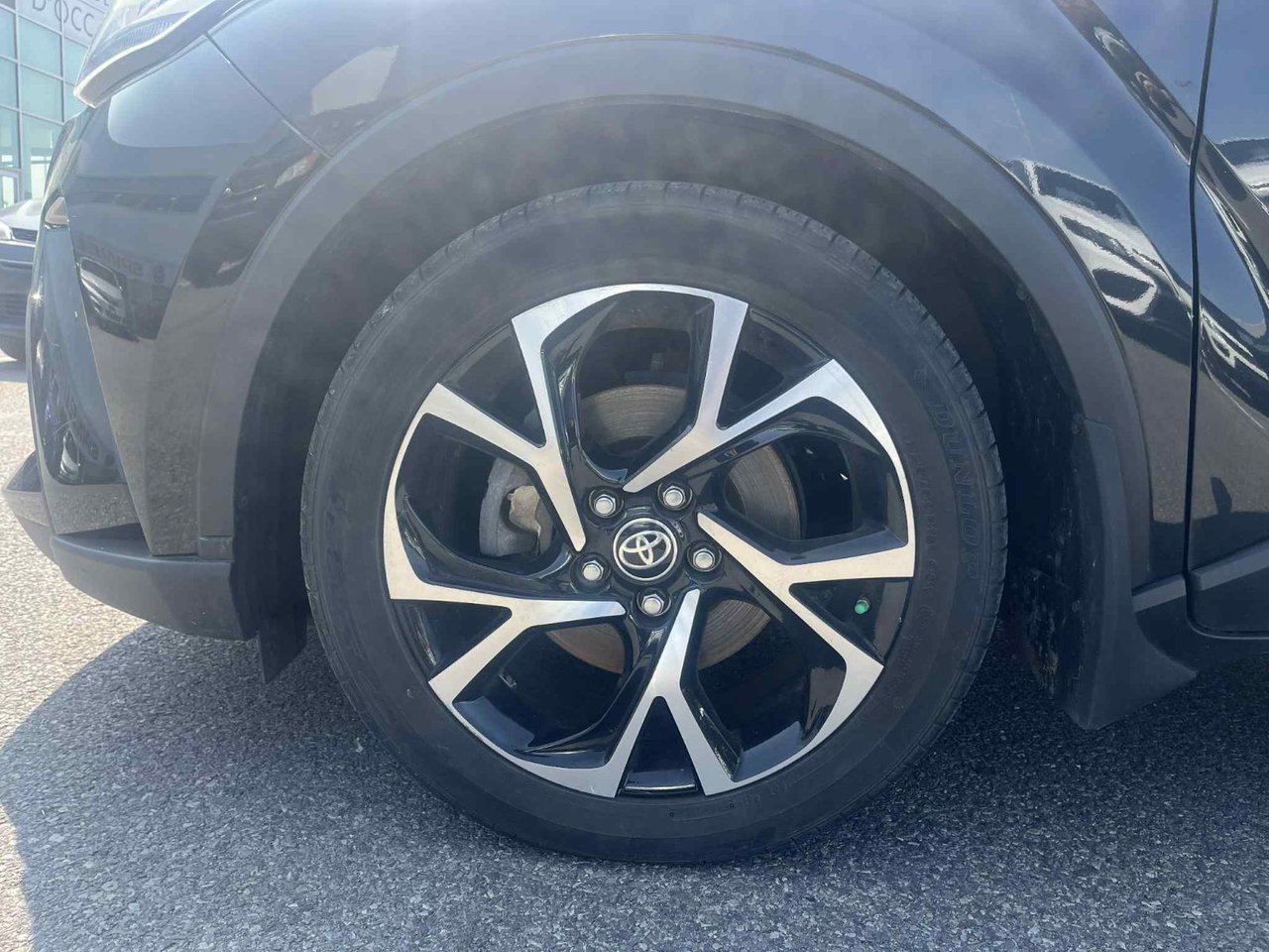 2021 Toyota C-HR XLE PREMIUM